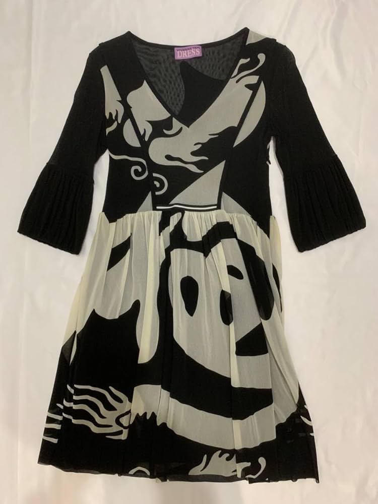 ビビアンタム☆ドラゴンワンピース☆着用1回美品 1回着 VIVIENNETAM ヴィヴィアンタム ドラゴンビルプリント